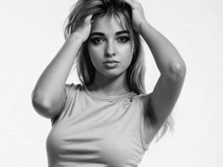 NikaCharm - Reisen, Tanzen, Musik usw.