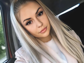 CrystallEyess - Fr&ouml;hlich, freundlich und liebevoll