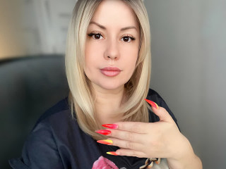 CrystallEyess - Ich spiele gerne Blackjack, Texas Hold'em und Poker.